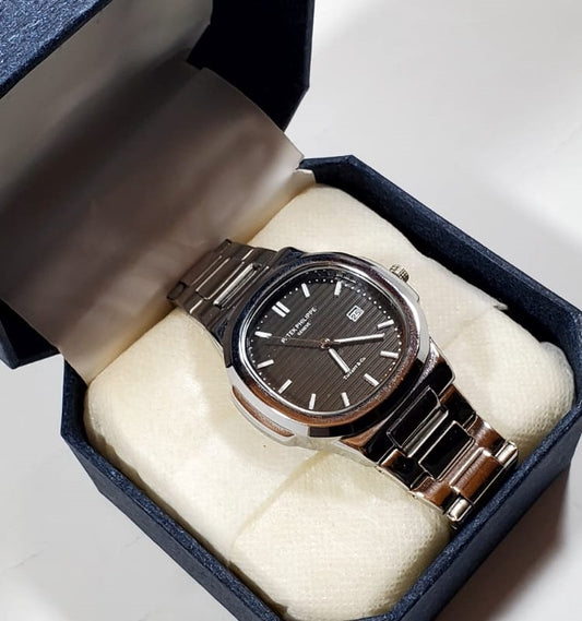 Patek Philippe Black Dial – Swiss Quartz Luxury Stainless Steel Watch