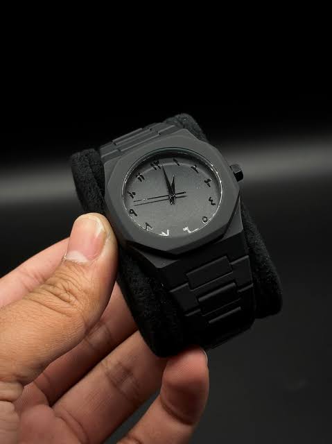 Black Arabic Dial Matte Watch – Lightweight, Premium Finish.