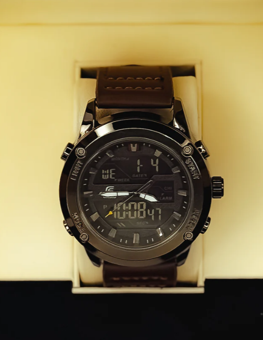 Edifice Dual-Time Watch – Stylish & Functional for Any Occasion.